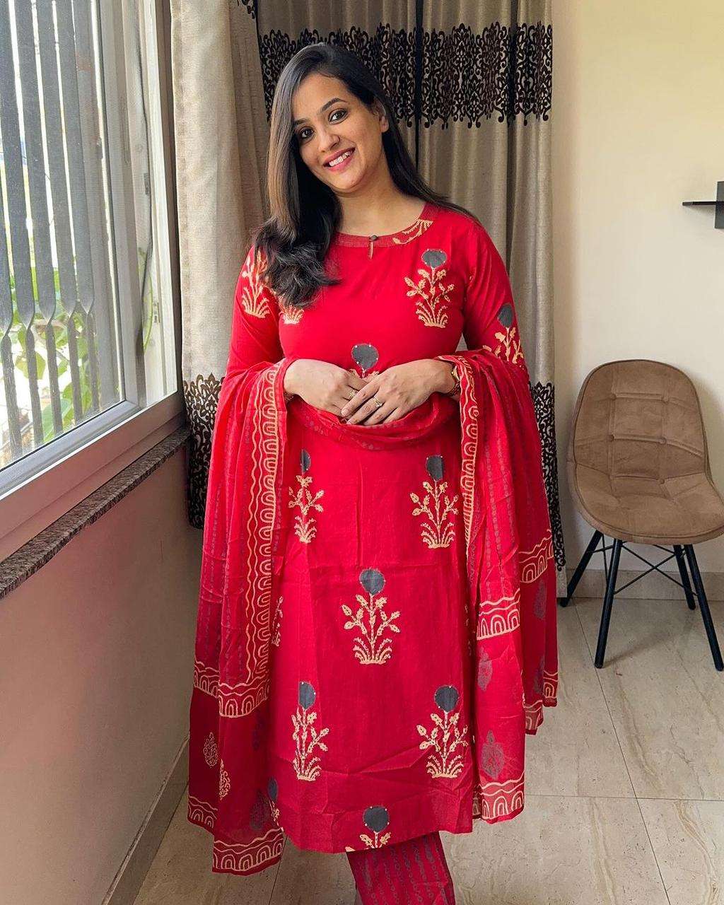 Pure Fine Rayon Fabric Kurti With Pant And Dupatta