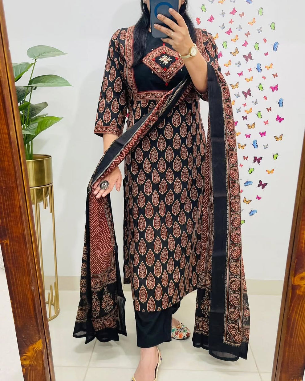 Mughal/Kalamkari Fusion Azrak Bagru Print Black Kurti Pant Dupatta Set