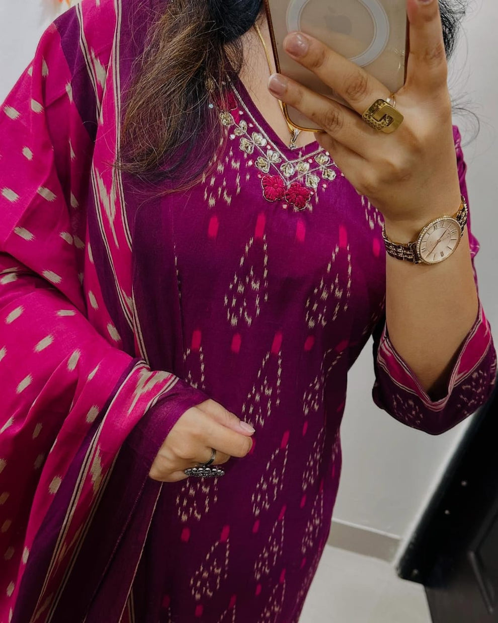 Women Magenta Ikka Print Cotton Kurta Set With Contrast Dupatta